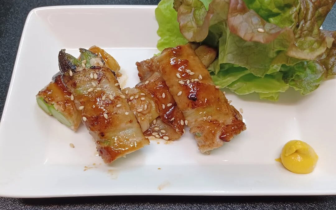 ★春アスパラ豚巻き　うちな味★